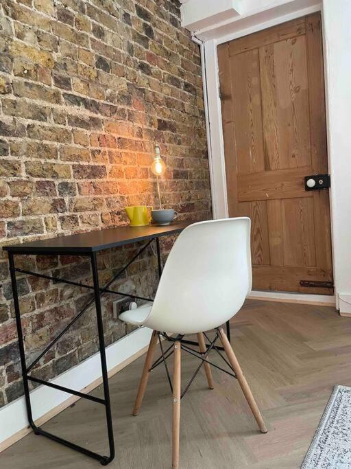 Beautiful London Victorian House, Sleeps 12 Vila Exterior foto